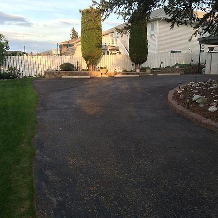 Cedar Heights B&Bクランブルック エクステリア 写真