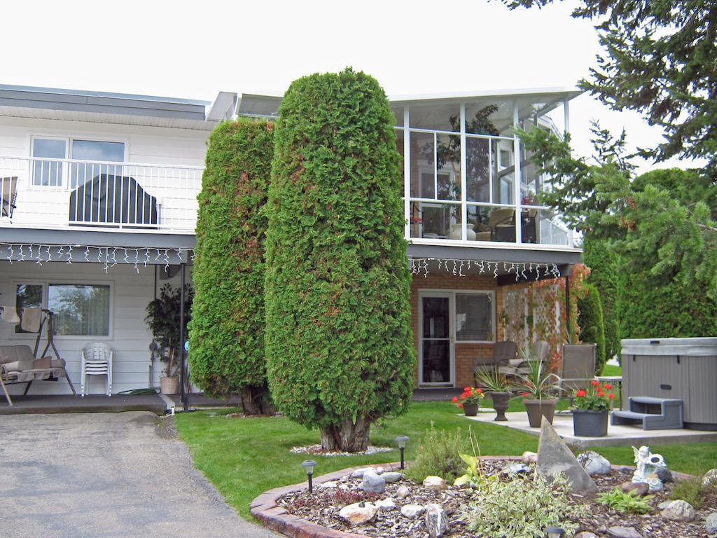 Cedar Heights B&Bクランブルック エクステリア 写真